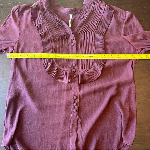 Free People women’s burgundy blouse. Size small. - Picture 3 of 7